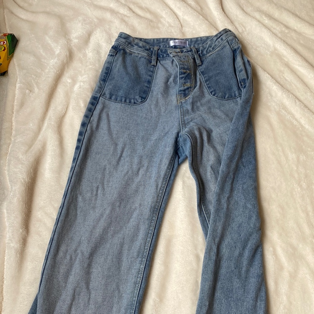 Two Tone Jeans that Go With Almost Anything💗
